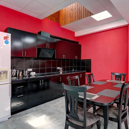 Hotel Sesil Gyumri Ngoại thất bức ảnh