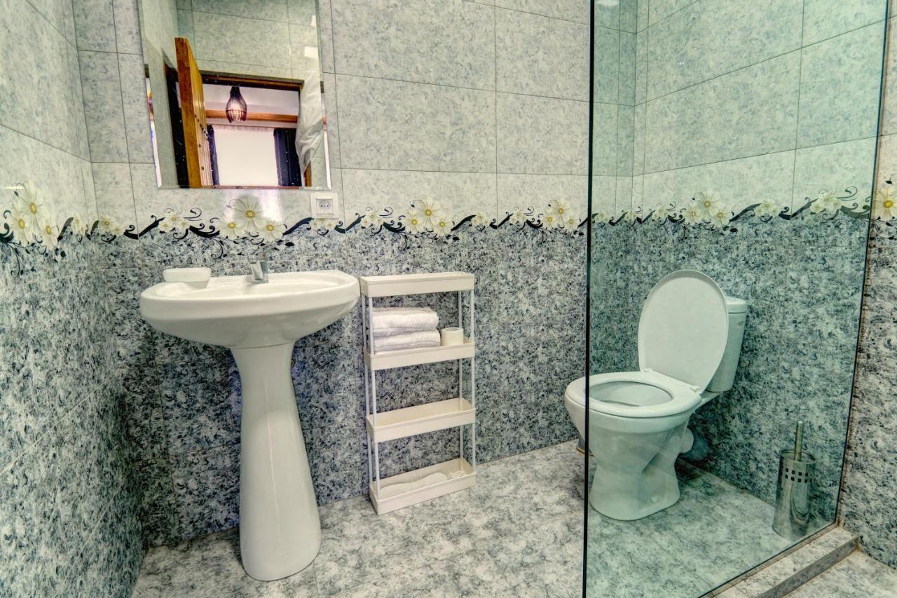Hotel Sesil Gyumri Ngoại thất bức ảnh
