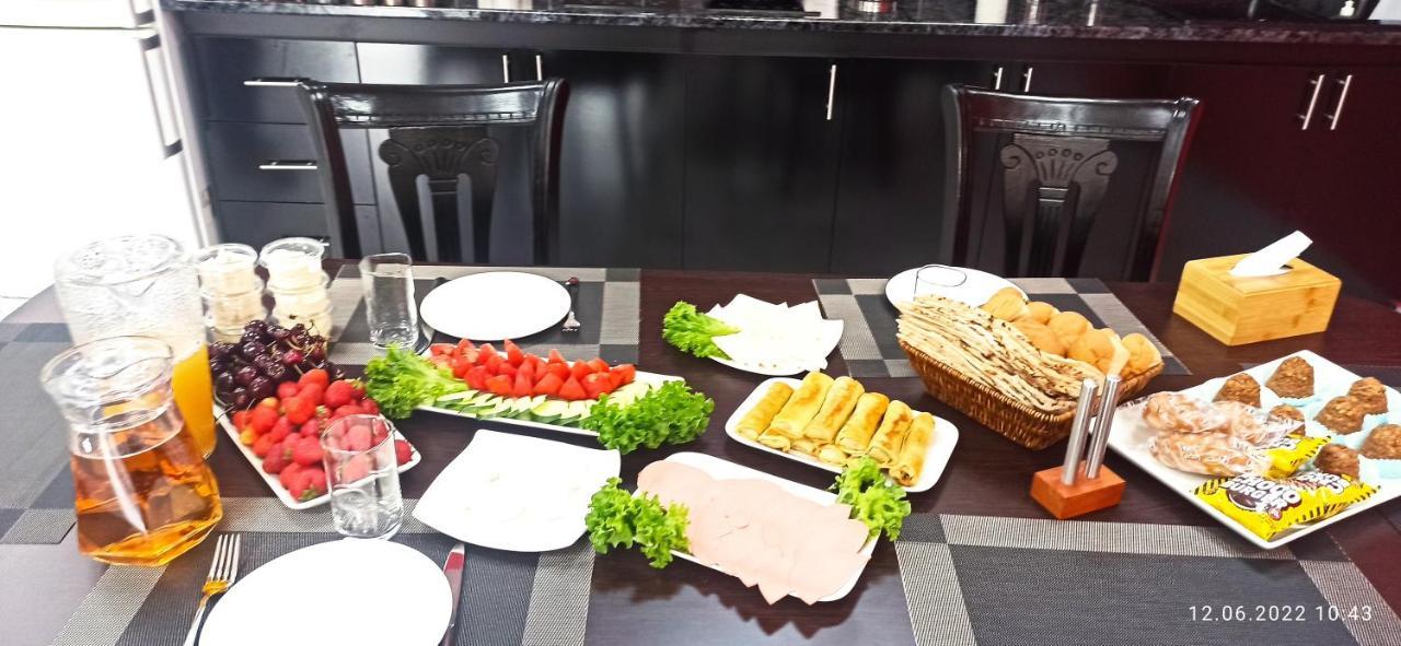 Hotel Sesil Gyumri Ngoại thất bức ảnh